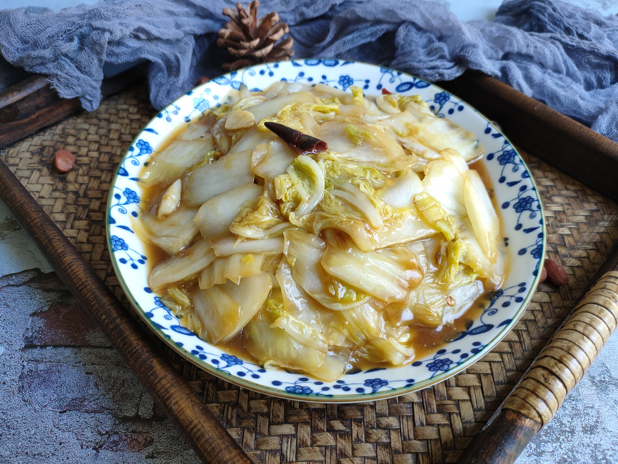 炒白菜,什么时候放醋是关键,顺序弄对了,脆爽好吃不出汤