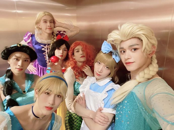 我相信李秀满眼光了一直被嘲的nct一年专辑销量超五百万