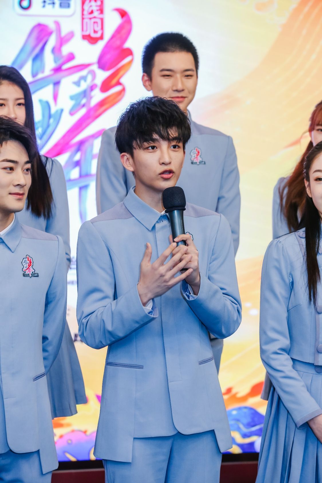 上线吧华彩少年首次亮相既有艺术尖子生也有名校学霸