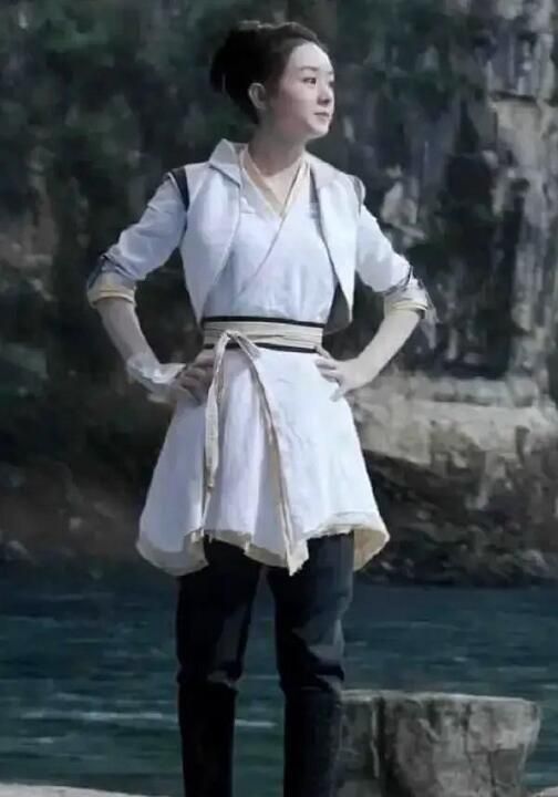 《有翡》最新一集未播先火,"周翡"终于换上女装,扮相惊艳了