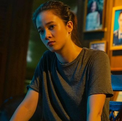 徐嘉雯凭借八佰一炮而红沉淀多年的她终于为自己正名了