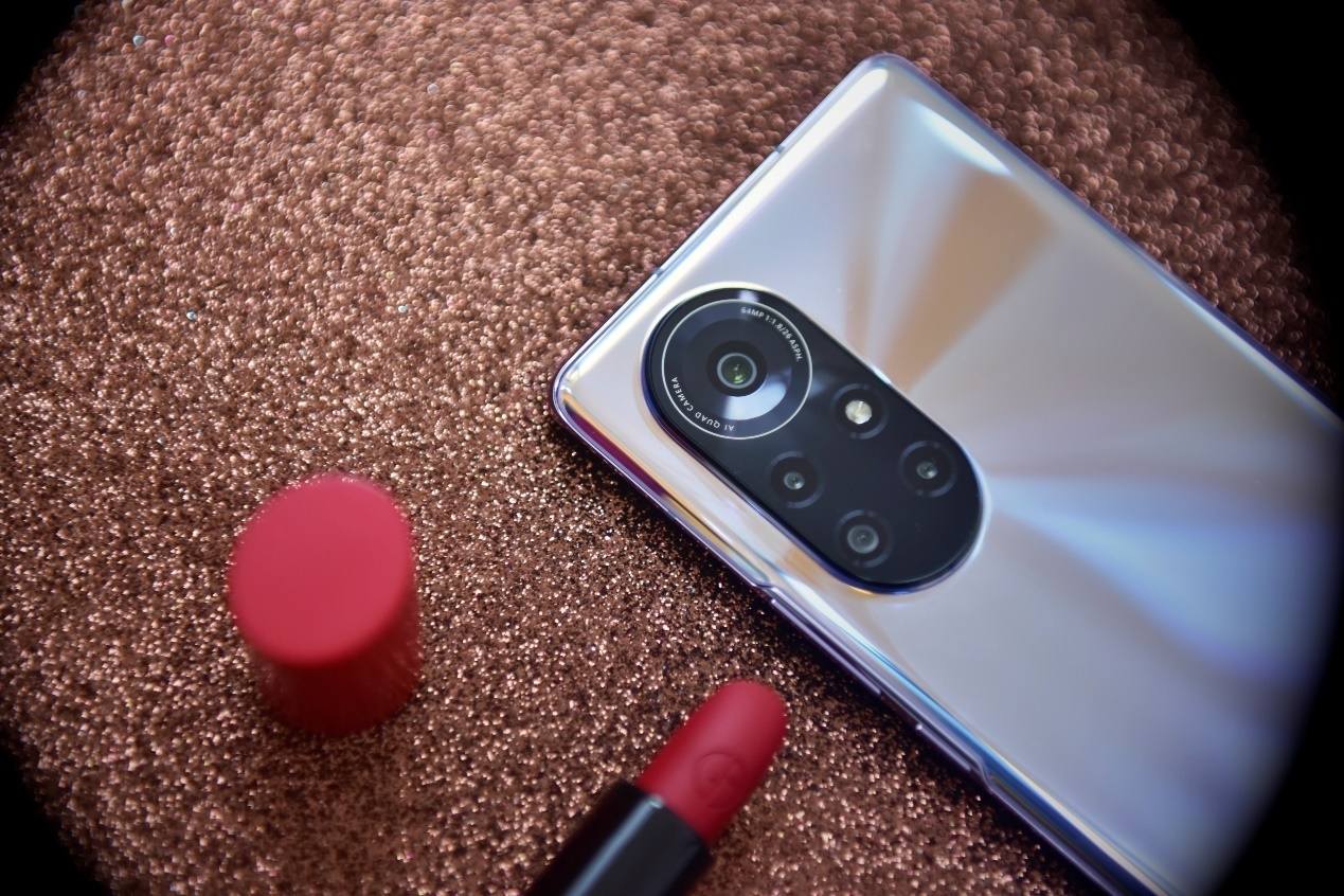 前置Vlog视频双镜头!华为nova8 Pro让小白变身Vlogger!