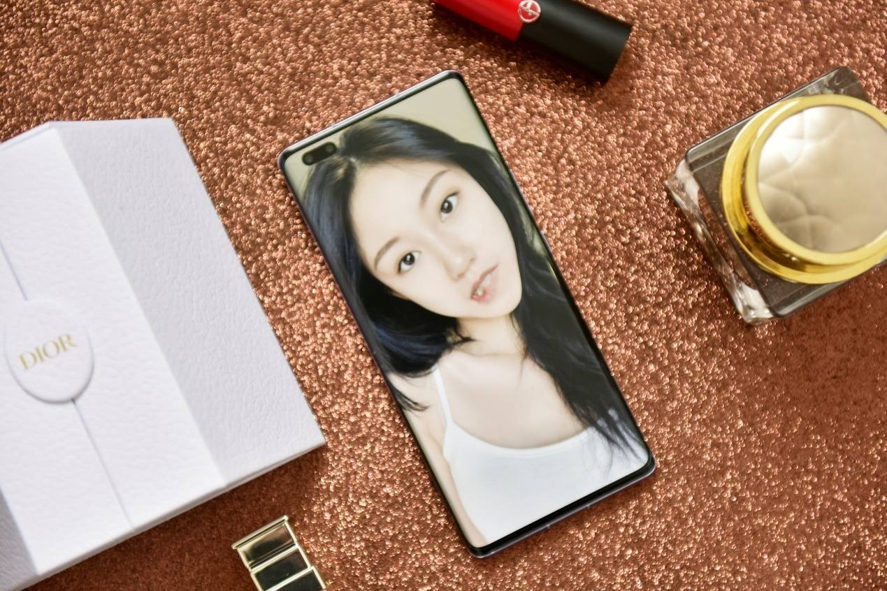 前置Vlog视频双镜头!华为nova8 Pro让小白变身Vlogger!