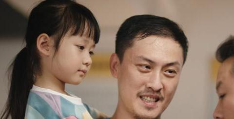 不是人人都能成周星驰许君聪新片扑街8年了他还在演刘海柱