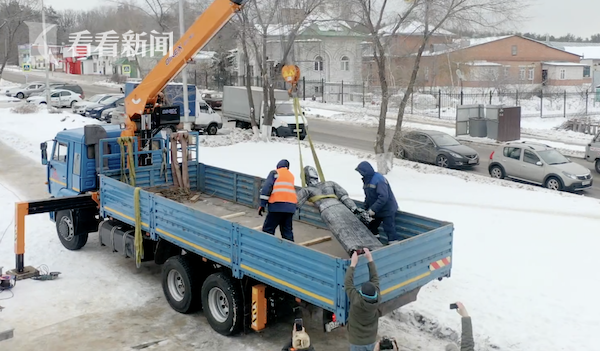 俄罗斯雕像太恐怖吓哭小孩 建成仅3天就被拆除