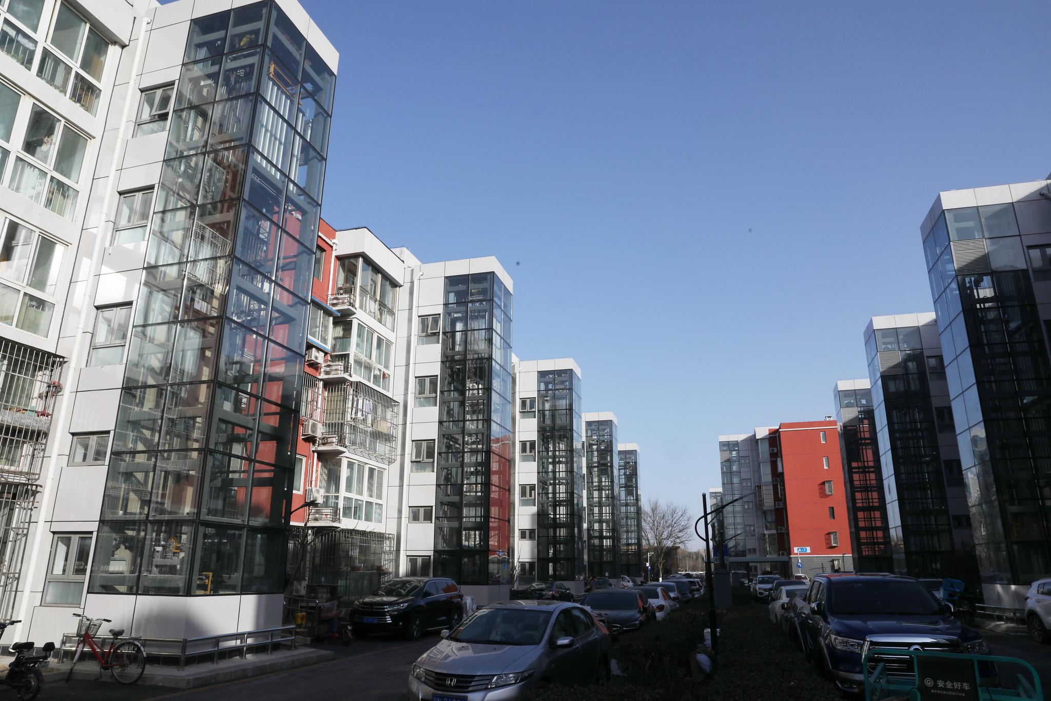 北京孙河一小区老楼加装178部电梯,便捷6000余名居民出行