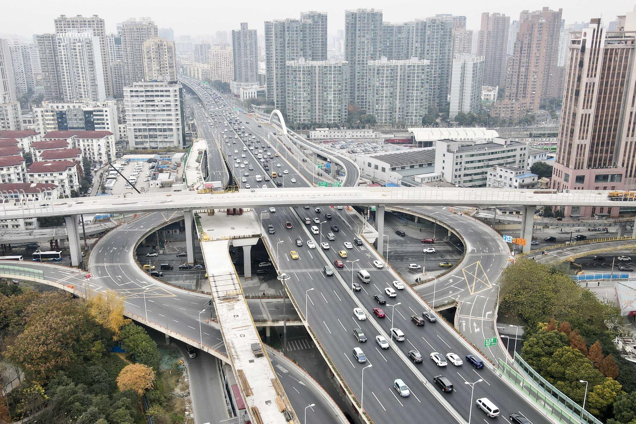 北横通道天目路高架全线(含匝道)结构贯通!预计明年6月底通车