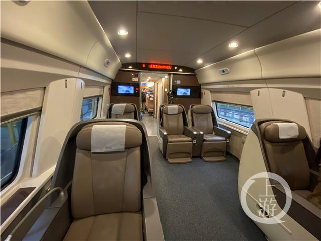 vlog丨西南地区首次配属的cr400af"复兴号"上游小姐