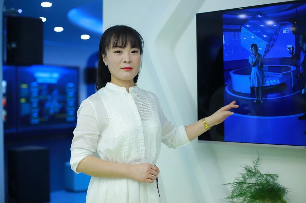 电信榜样在身边丨全国劳模张蕴在物联网潮头乘风破浪