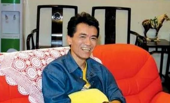 他曾在春晚与潘长江搭档,消失多年以为息影,没想到早已离开人世|郭旭