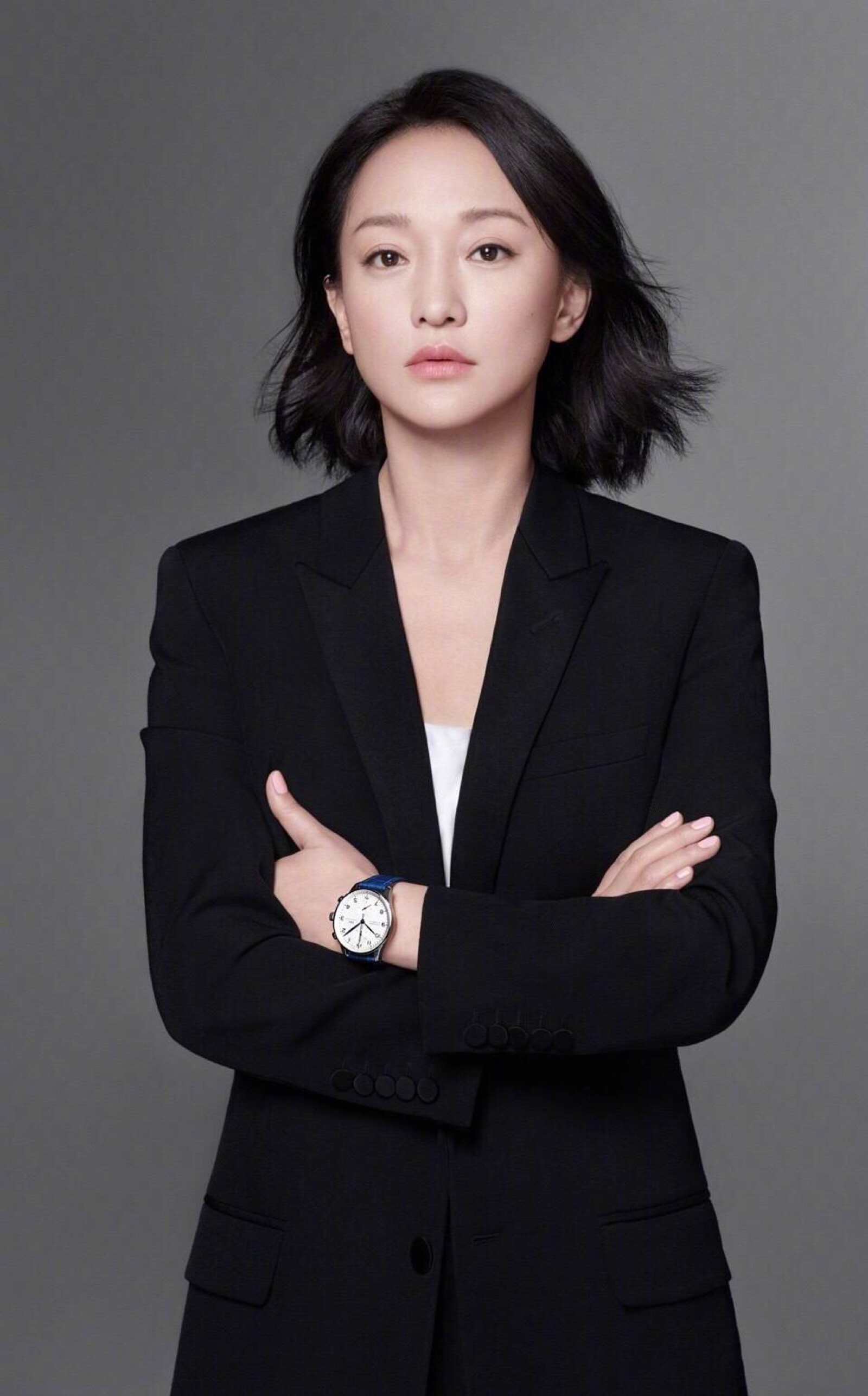 结婚之后,周迅依然在娱乐圈里打拼自己的事业,很多人关心周迅结婚这么