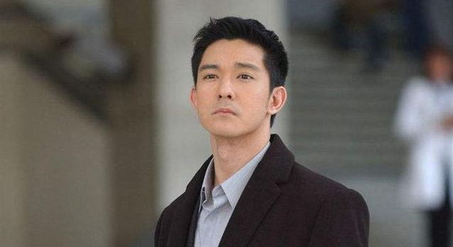 在获得了模特比赛的冠军之后,立威廉也是成功的进入了娱乐圈.