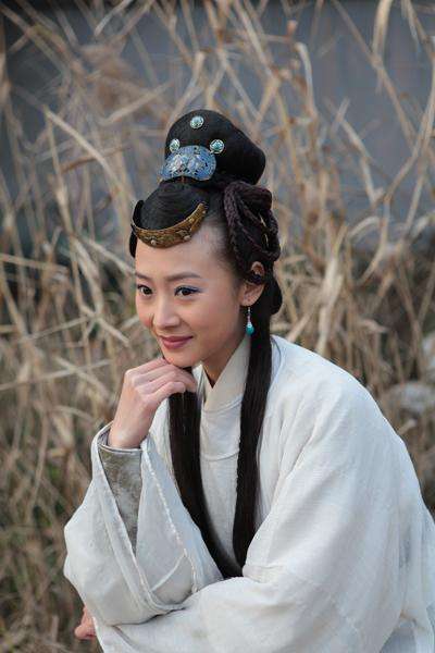 出道14年零绯闻,大6岁老公曾红极一时,37岁很美,却被遗忘