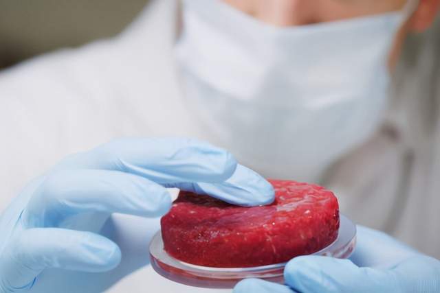 人造鸡肉进入市场,未来会取代普通肉类吗?