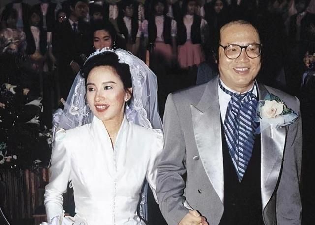 她被称为香港矮的妹妹,她生了三个女儿,被前夫抛弃了|女儿|谢宁|妻子