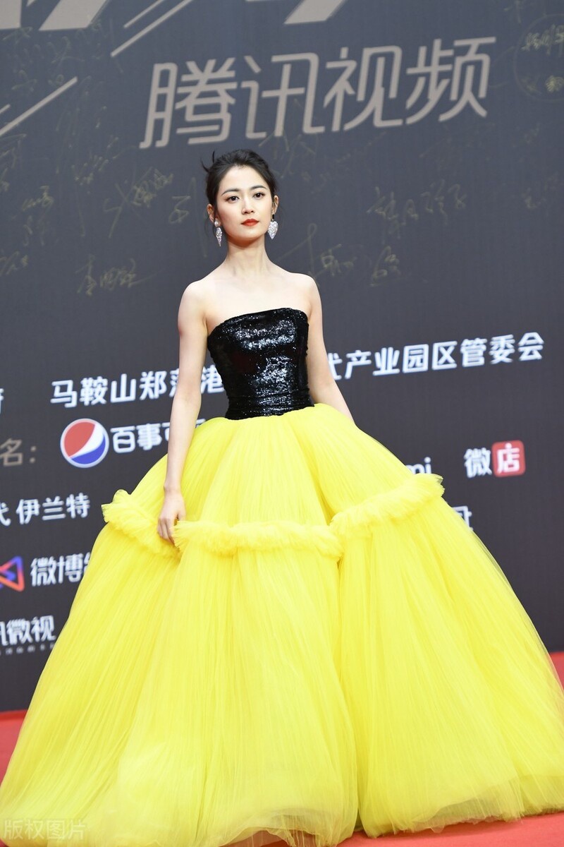 星光大赏红毯,哪位明星圈粉了?