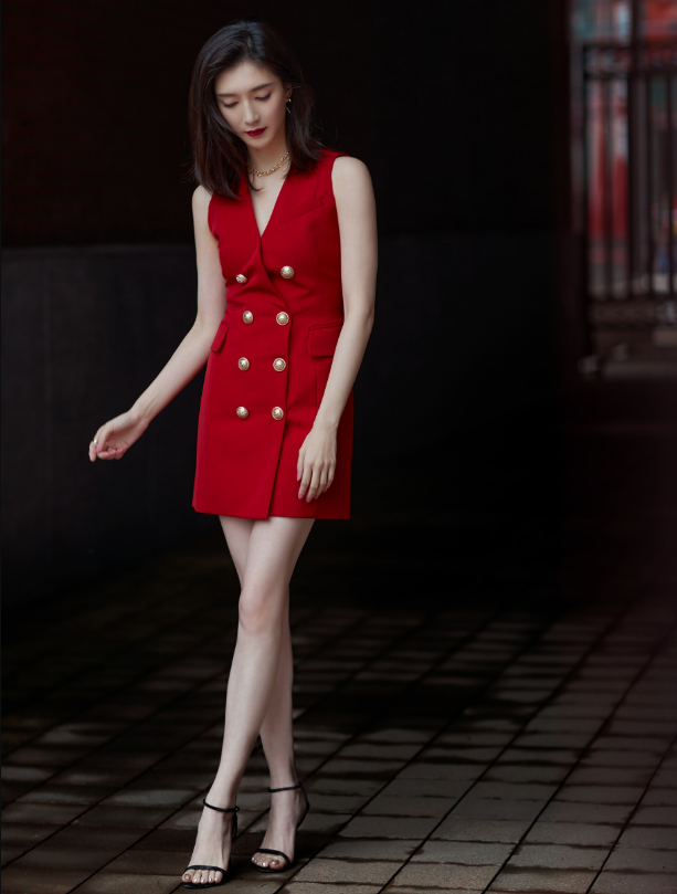 江疏影的腿真实存在穿透鞋露面脚与地面快呈垂直看呆人