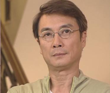 刘松仁拄拐杖身体惹人忧,和米雪成荧屏情侣,娶空姐20年不生子|刘松仁