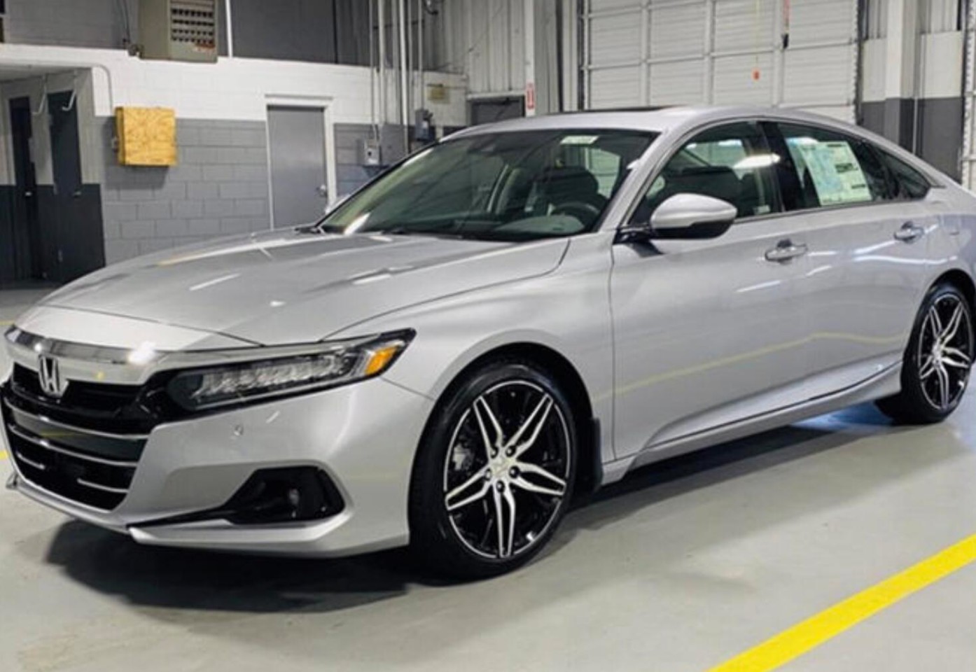 本田新款雅阁实拍图曝光整体变化不大