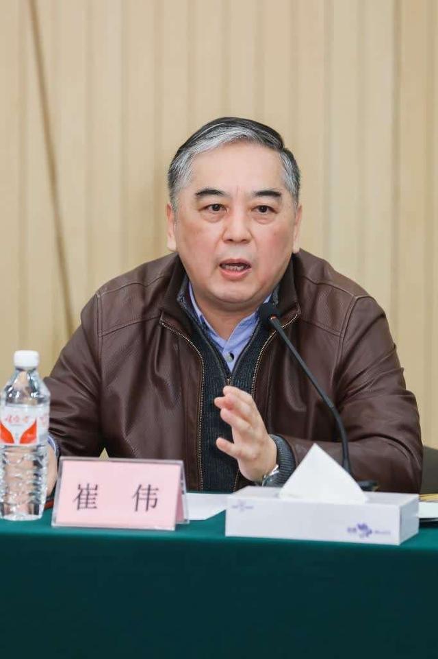 用华彩书写未来上线吧华彩少年在京看片研讨