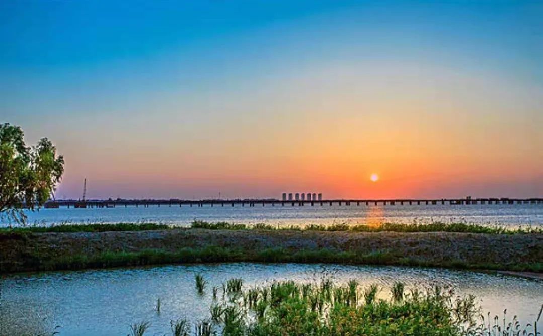 美丽的荆州长湖