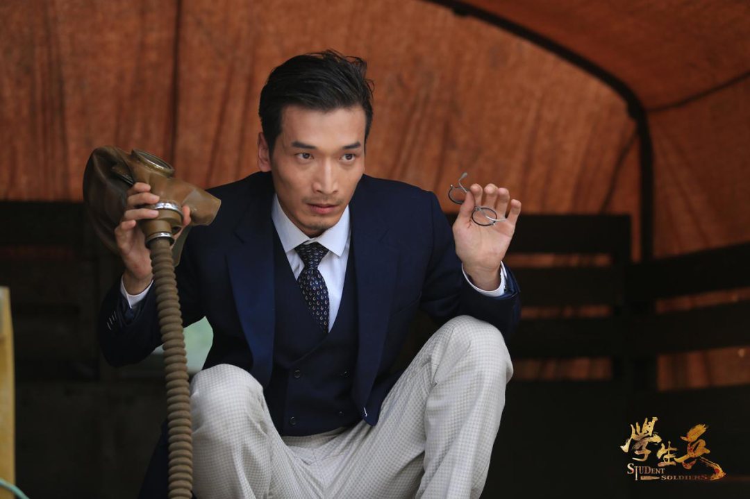 其实,马驰的荧幕形象不仅仅只有坏人,他的代表作还有电视剧《风筝》中