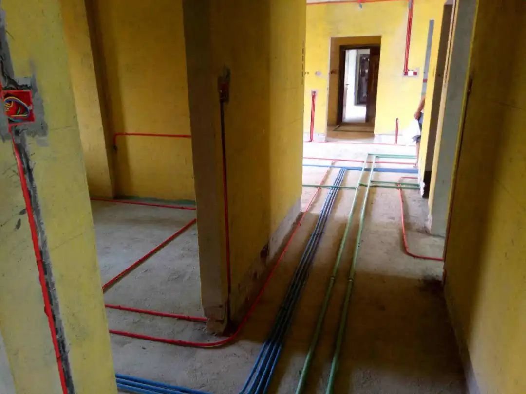 这4点需注意|吊顶|装修|客厅_新浪新闻