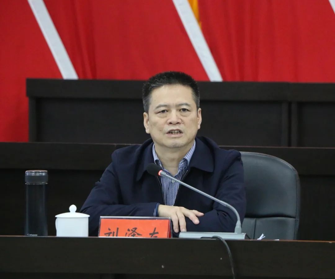 "安全生产无小事,糊涂不得,马虎不得……"刘泽友深入衡山县督导安全