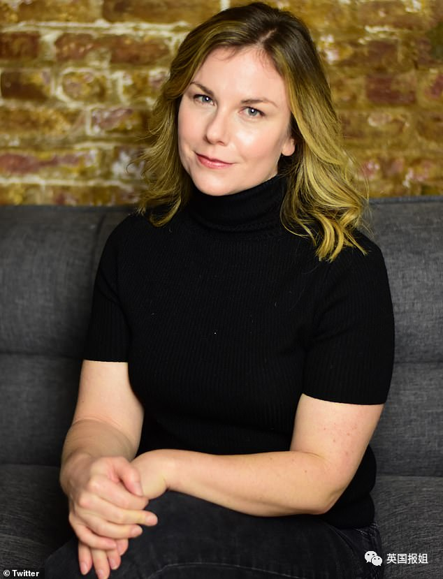 女记者恋上全美最恶毒ceo,疯狂帮洗白,还想隔监狱造娃?