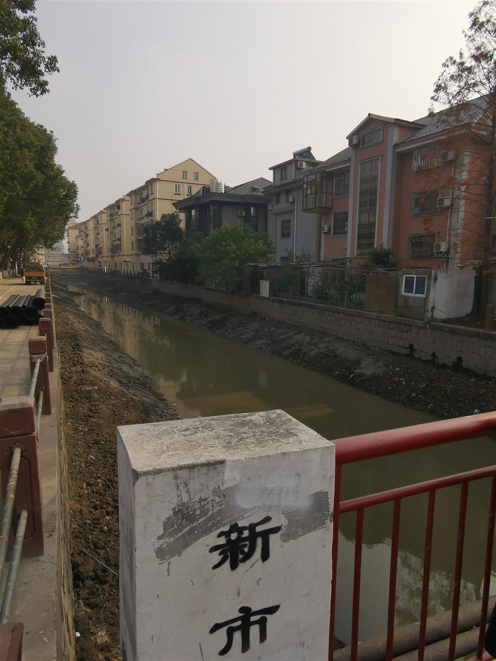 青浦華新鎮查明河道黑臭系因雨汙混接: