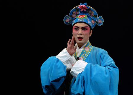 中国戏剧梅花奖得主孙勇波将主演大幕戏《彩楼记》;而川剧院当家小生
