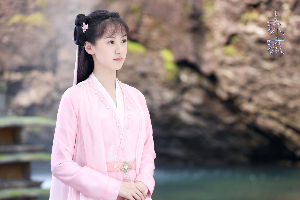 冬奥会献礼剧《冬日焰火》暂定男主邓伦,女主袁冰妍,期待吗?