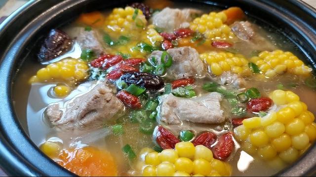 天气越来越凉,炖上满满一大锅,全家人的营养都搞定.暖心暖胃又健康.