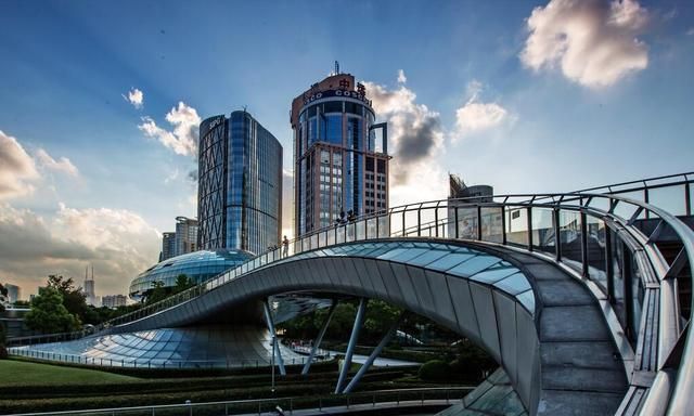 上海又一"新地标",浦西第一高楼诞生,带领北外滩经济"反转"