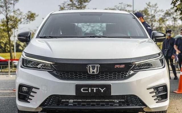 本田锋范运动版车型海外实拍 搭载1.0t涡轮增压发动机