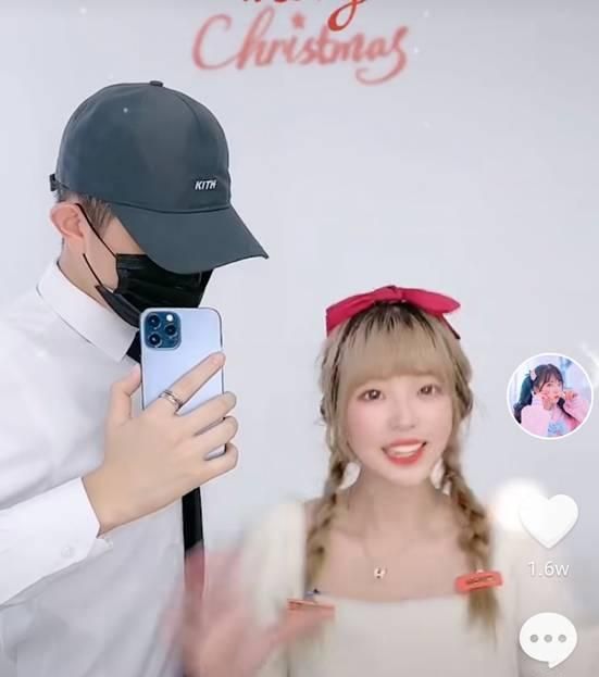 林锡郝一点撒圣诞狗粮身高差距引调侃顺带蹭了殷世航热度