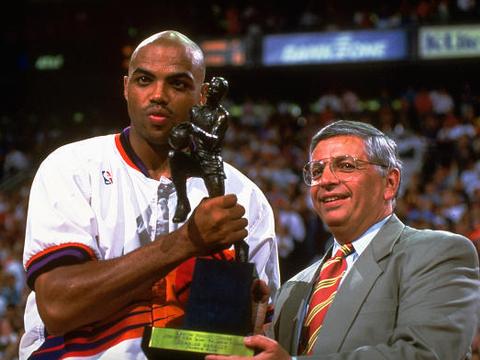 1984年mvp球员:迈克尔乔丹,奥拉朱旺,巴克利