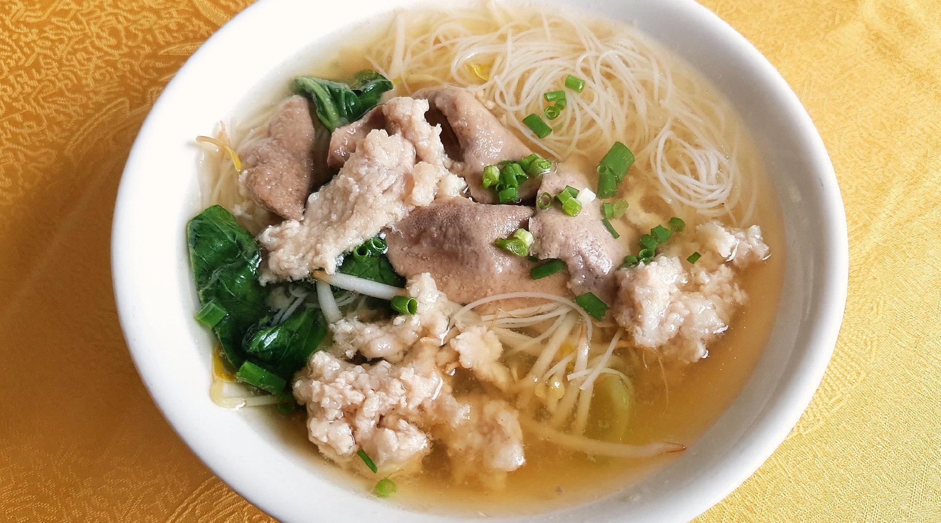 福建长汀,一日三餐,粉干大肠汤酸芋梗好评