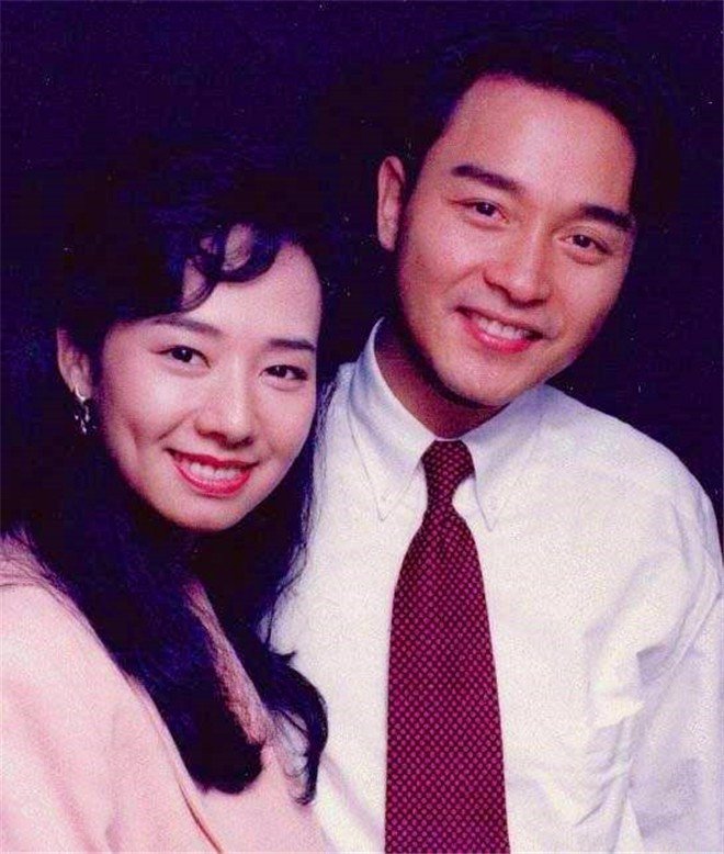 毛舜筠提到张国荣落泪当年曾拒绝张国荣求婚如今后悔未嫁给他