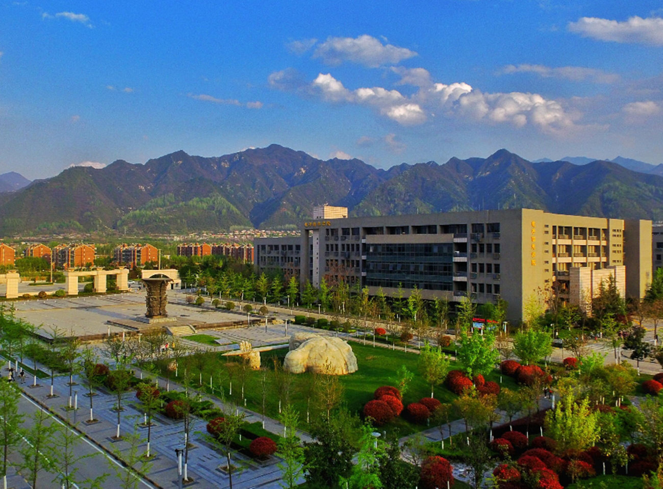 位于新一线城市的3所潜力股大学考生重点关注未来可期