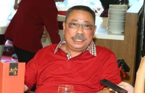 成为了一名演员,比如说凭借《悲情城市》而一举成为影帝的演员陈松勇