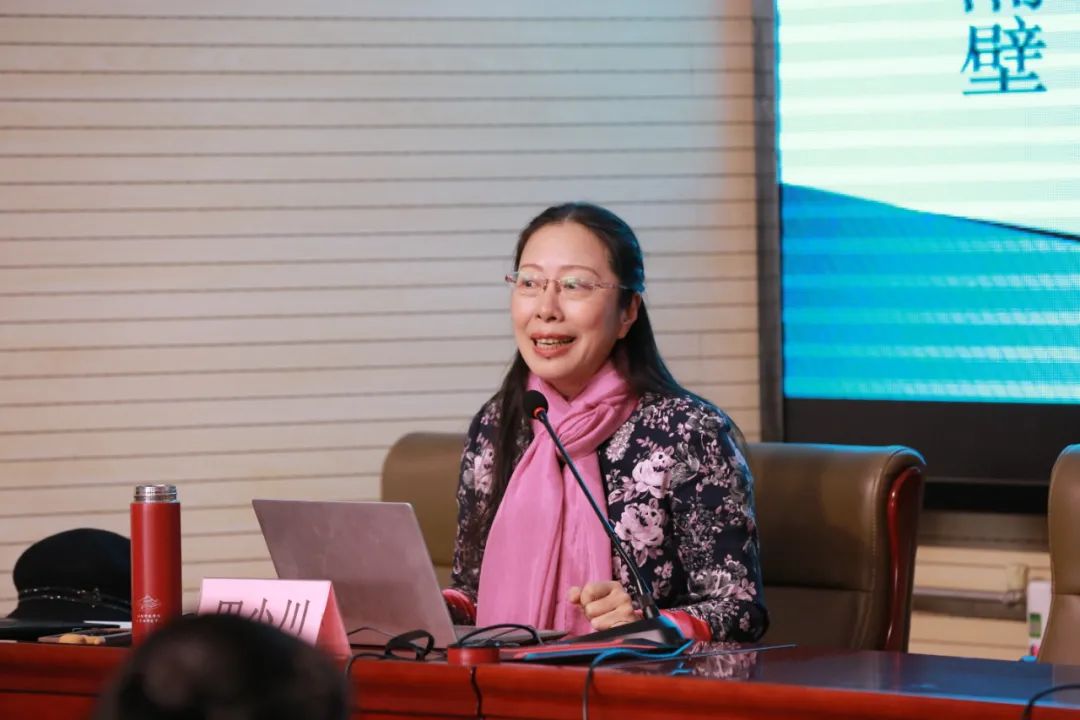 邀请到中国造船学科首席科学传播专家,国防科普讲师团团长田小川老师