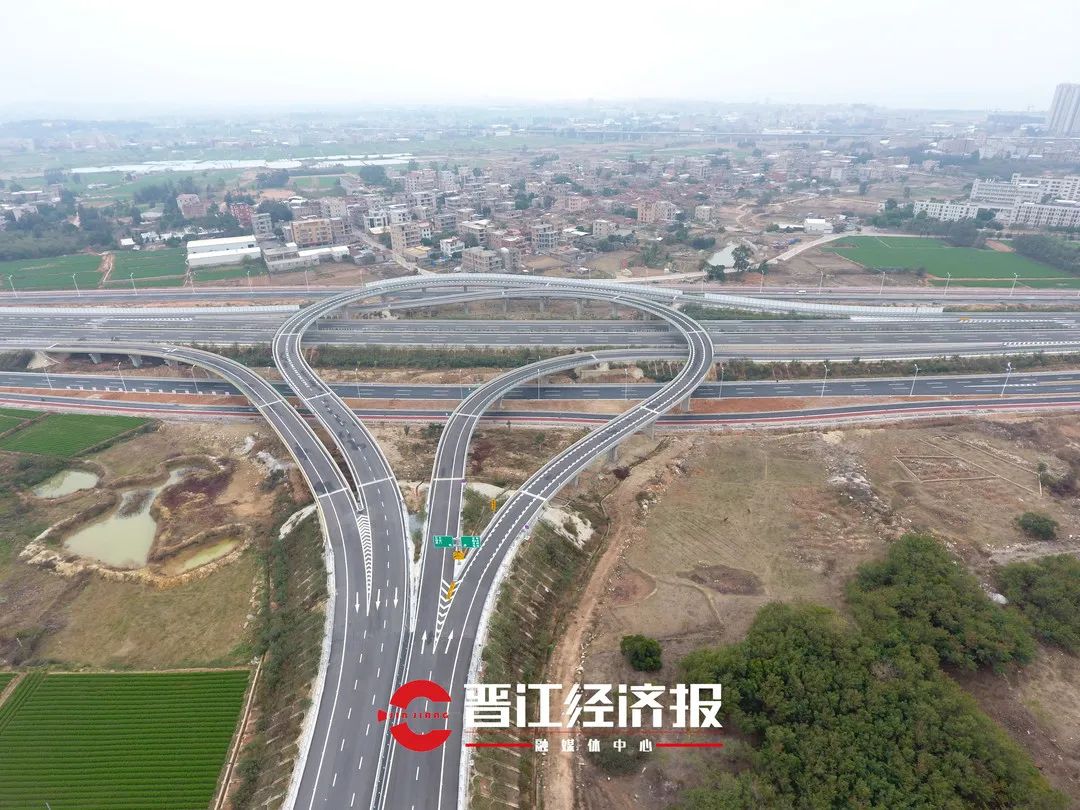 今日上午,泉厦漳城市联盟路泉州段举行通车仪式.