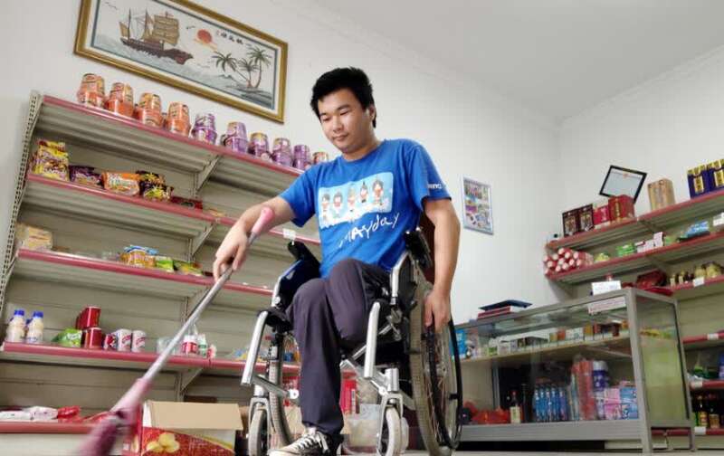 残疾人照片青年图片