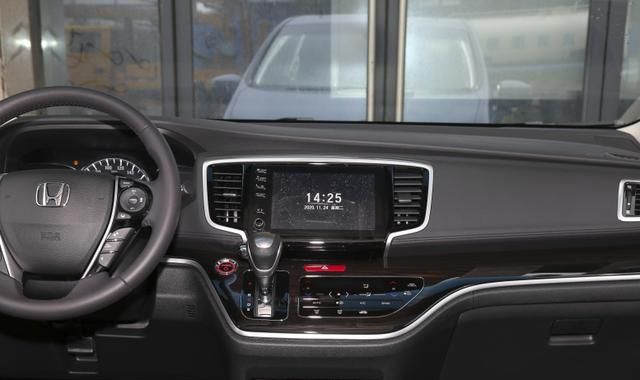 2021款奥德赛正式到店20引擎侧滑门能赢别克gl8吗