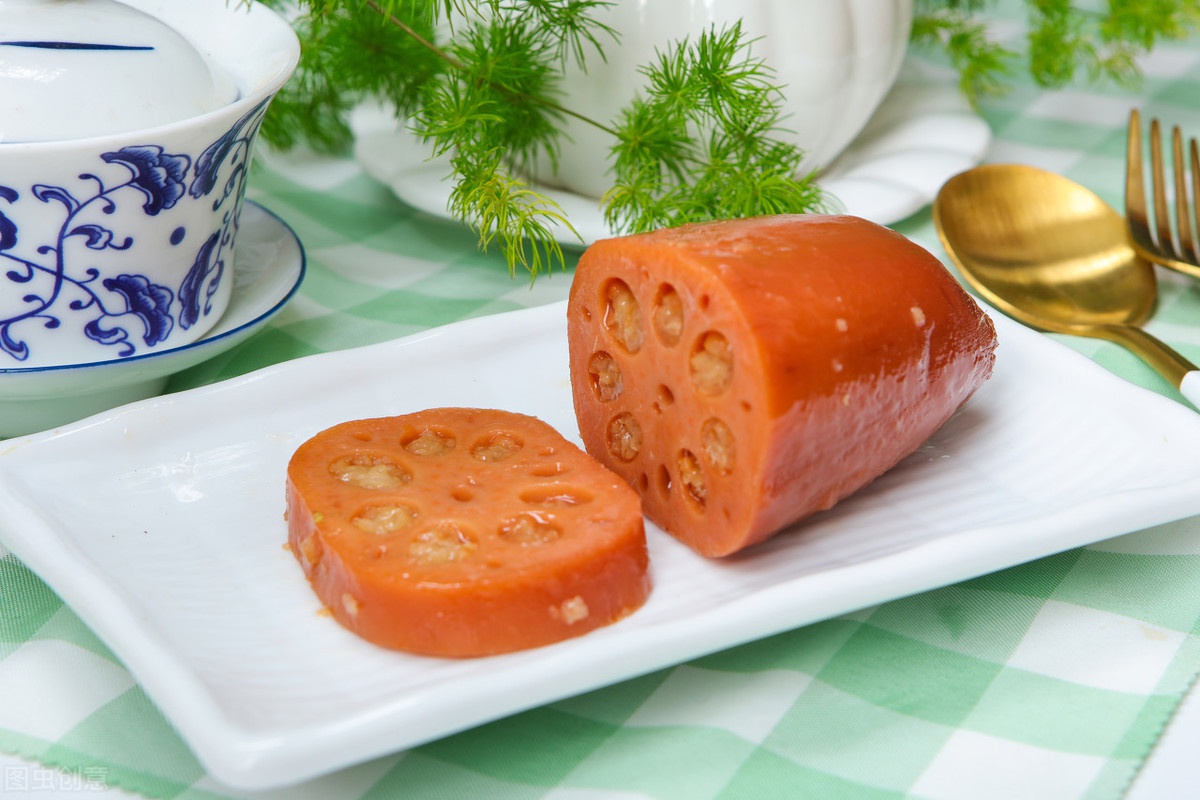 香甜软糯的糯米桂花藕香气扑鼻一吃就拉丝美味又诱人