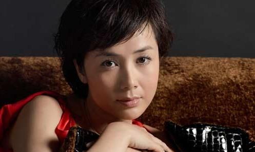 年轻时的蒋雯丽多美顾长卫为了追她亲自送上霸王别姬剧本