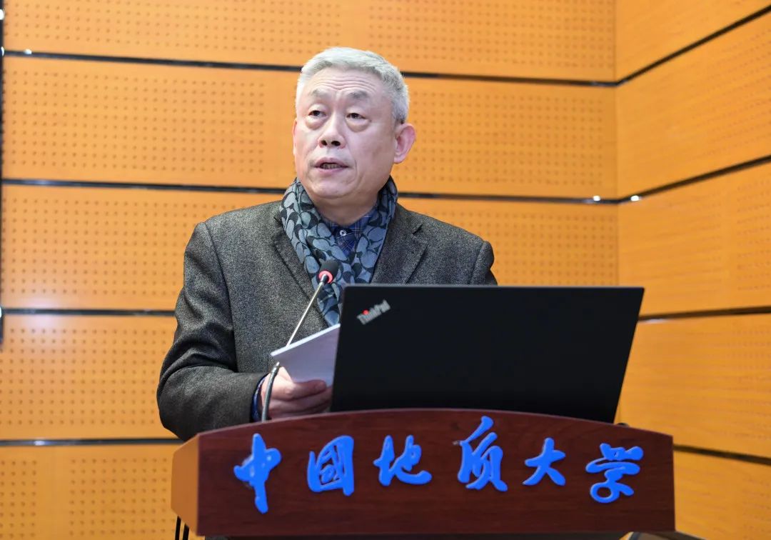 教师代表,环境学院曾斌分享了关于激发课堂活力的思考与实践,他表示将