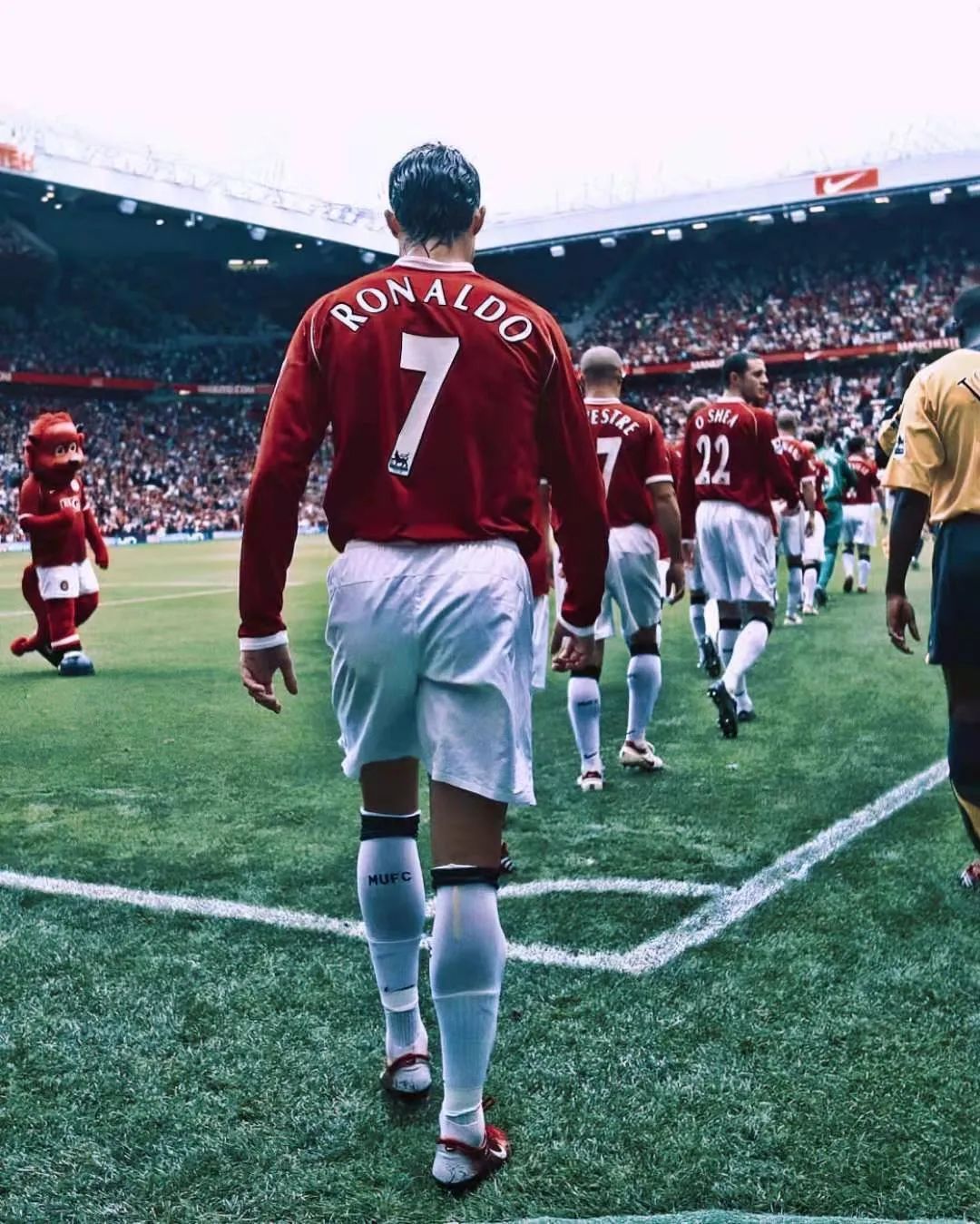 最强的c罗在2006/2007赛季的曼联?