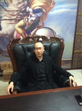 犯罪嫌疑人刘洋屹2007年因犯非法持有枪支罪,寻衅滋事罪被判处有期